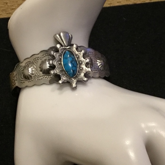 Silver and Blue Women's Jewelry Bracelet - Picture 2 of 6